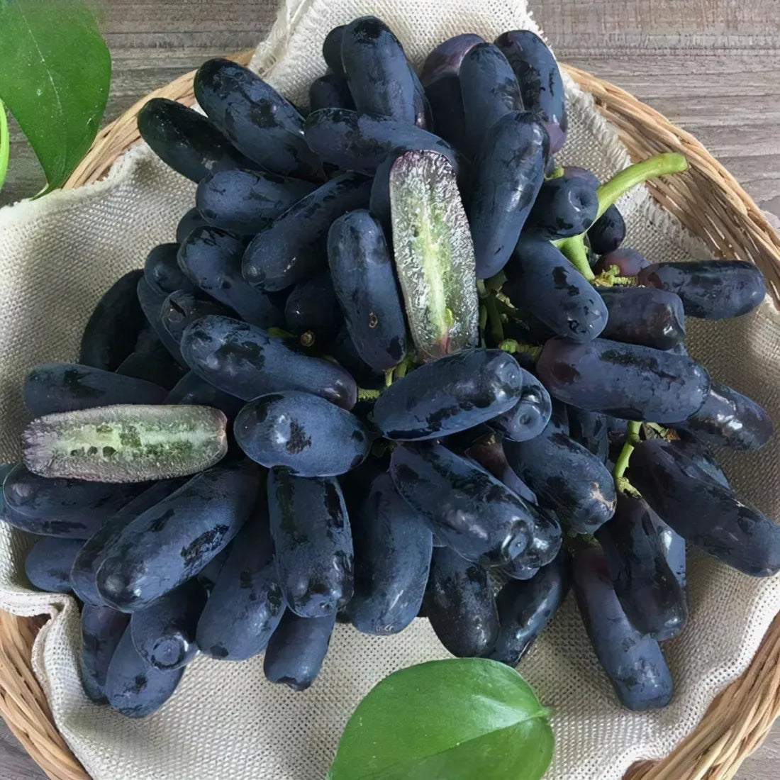 🔥last day 50% off 🍇 high-quaility sapphire grapes seeds🍇✨ 98% germination（high yield）100 grams organic pot mix free